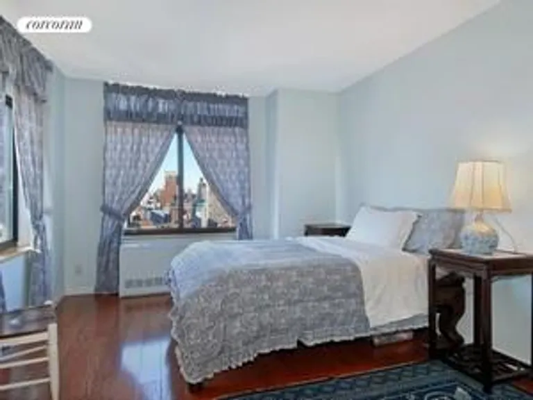 New York City Real Estate | View 400 East 70th Street, 2702 | Bedroom | View 5