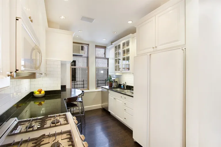 New York City Real Estate | View 151 West 86th Street, 10C | Kitchen | View 2