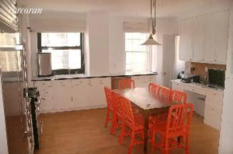 New York City Real Estate | View 164 East 72nd Street, 13A | room 2 | View 3