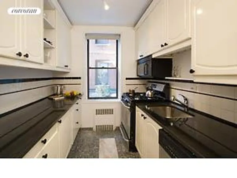 New York City Real Estate | View 30 East 9th Street, 2MM | room 3 | View 4