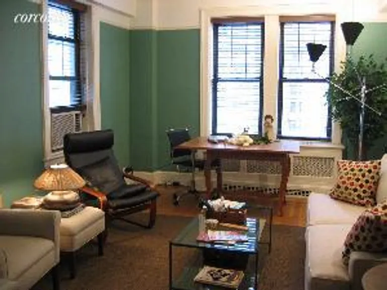 New York City Real Estate | View 23 West 73rd Street, 406A | 1 Bed, 1 Bath | View 1
