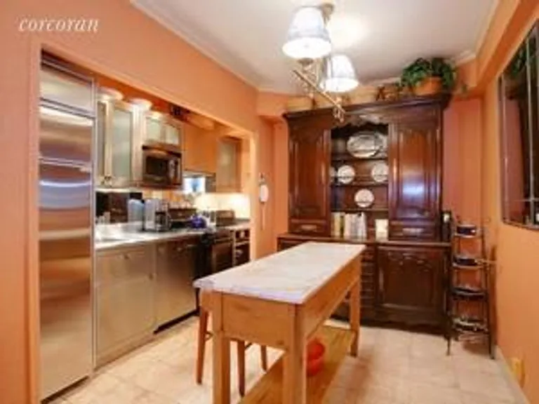New York City Real Estate | View 20 East 74th Street, 2F | room 2 | View 3