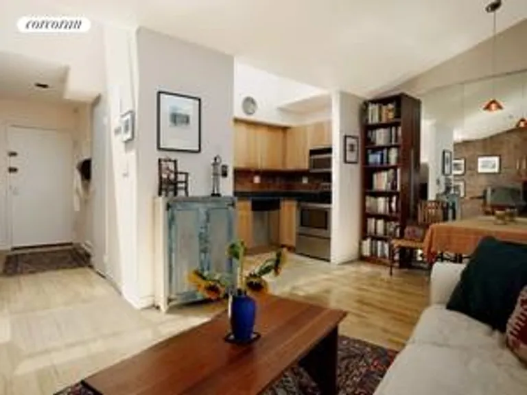 New York City Real Estate | View 33 West 93rd Street, 5A | room 2 | View 3