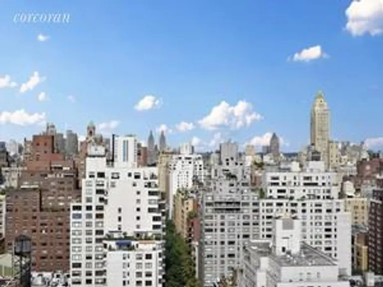 New York City Real Estate | View 300 East 74th Street, 24F | room 4 | View 5
