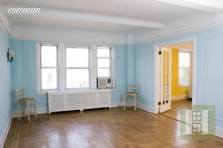 New York City Real Estate | View 123 West 74th Street, 7D | 2 Beds, 2 Baths | View 1
