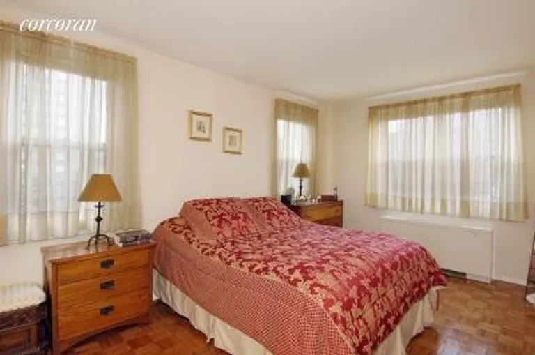 New York City Real Estate | View 444 East 75th Street, 10A | room 2 | View 3