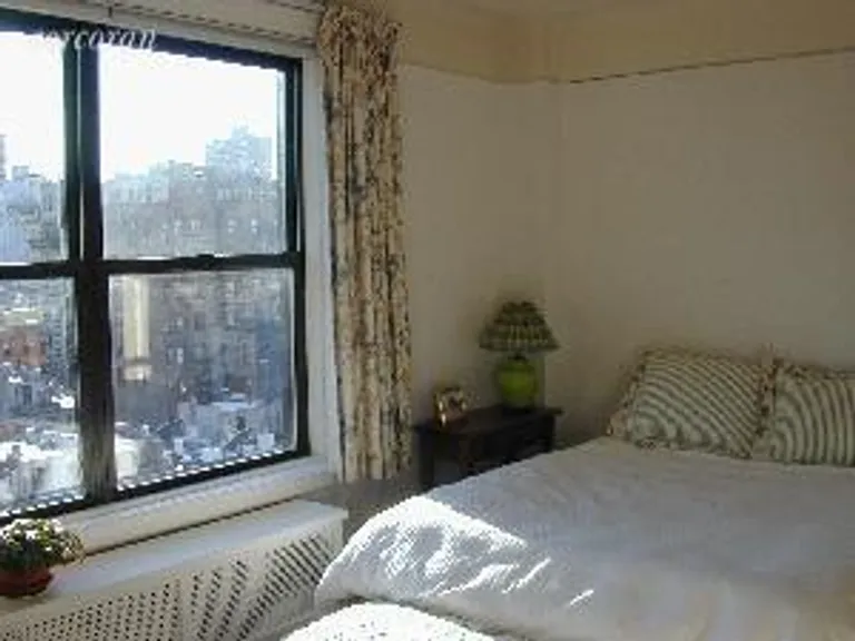 New York City Real Estate | View 40 West 77th Street, 12C | room 2 | View 3