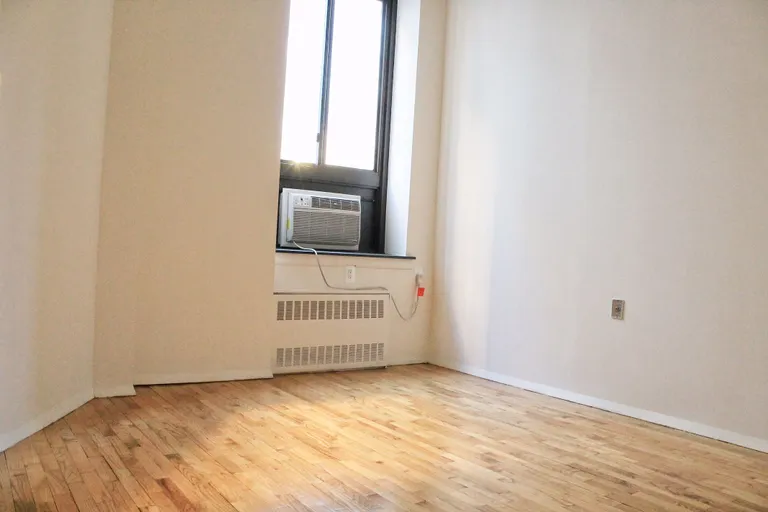 New York City Real Estate | View 44 West 77th Street, 10E | room 18 | View 19