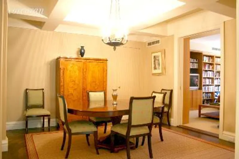 New York City Real Estate | View 25 Central Park West, 6Q | room 2 | View 3
