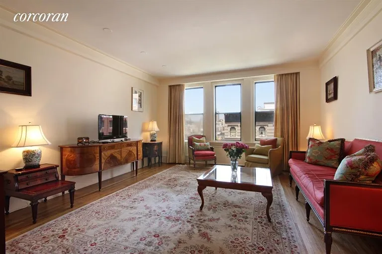 New York City Real Estate | View 118 West 79th Street, 8B | Living Room | View 3