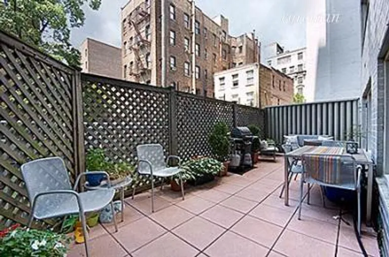 New York City Real Estate | View 101 West 12th Street, 2AB | 1 Bed, 2 Baths | View 1