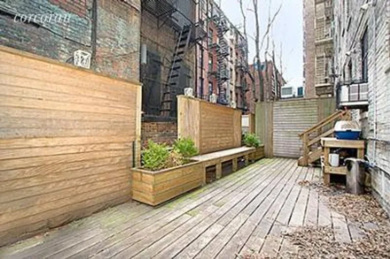 New York City Real Estate | View 210 West 19th Street, 1G | room 1 | View 2
