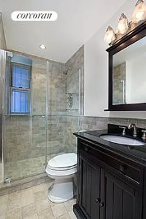 New York City Real Estate | View 210 West 19th Street, 1G | room 4 | View 5