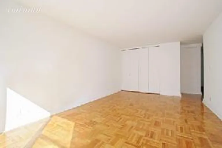 New York City Real Estate | View 430 West 34th Street, 5L | room 1 | View 2