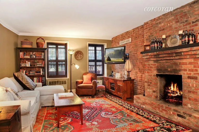 New York City Real Estate | View 630 West End Avenue, 1 | 2 Beds, 1 Bath | View 1