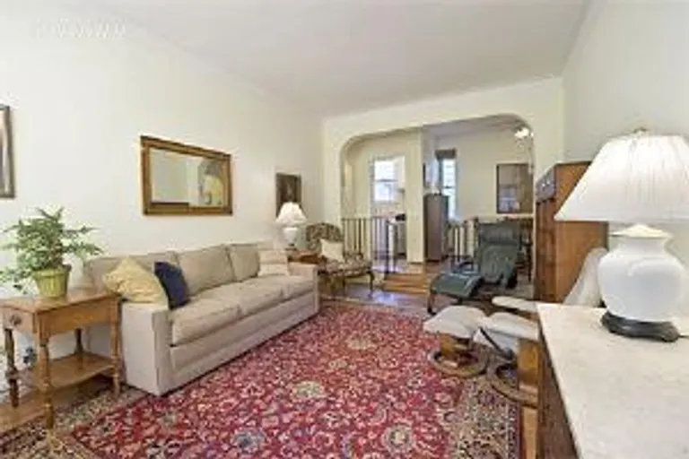 New York City Real Estate | View 210 West 19th Street, 6D | room 1 | View 2