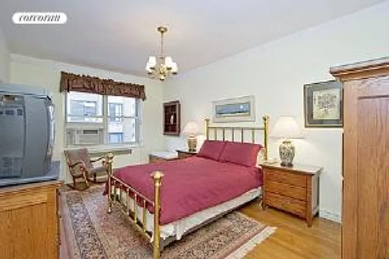 New York City Real Estate | View 210 West 19th Street, 6D | room 4 | View 5