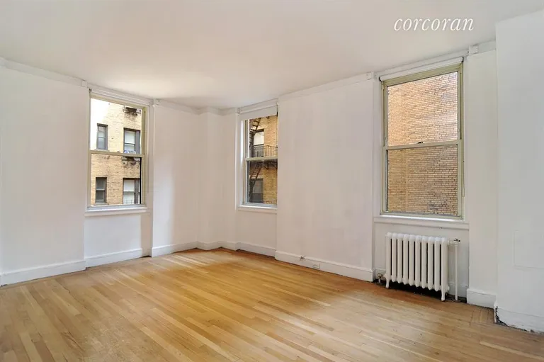 New York City Real Estate | View 71 Park Avenue, 6C | Master Bedroom | View 4