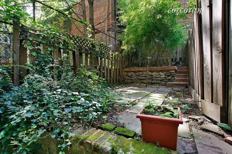 New York City Real Estate | View 226 East 95th Street, 107 | Garden | View 3