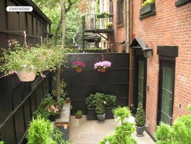 New York City Real Estate | View 135 East 91st Street | room 7 | View 8