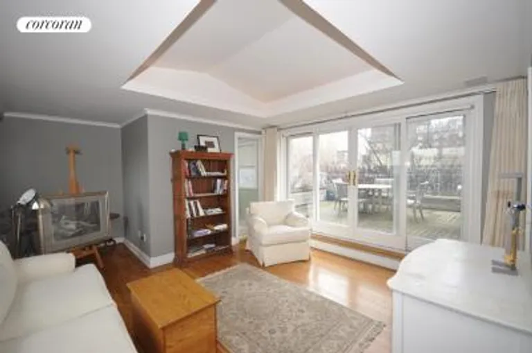 New York City Real Estate | View 11 Cranberry Street | Top floor LR | View 4