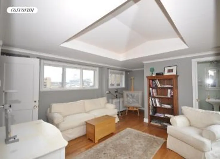 New York City Real Estate | View 11 Cranberry Street | Top floor LR | View 19