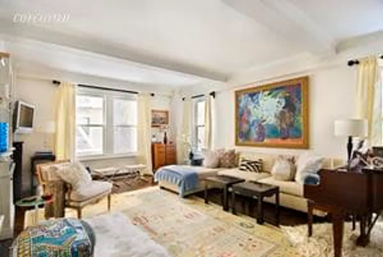 New York City Real Estate | View 15 West 81st Street, 3J | 2 Beds, 2 Baths | View 1