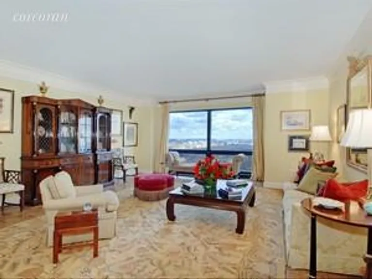 New York City Real Estate | View 721 Fifth Avenue, 51K | 2 Beds, 2 Baths | View 1