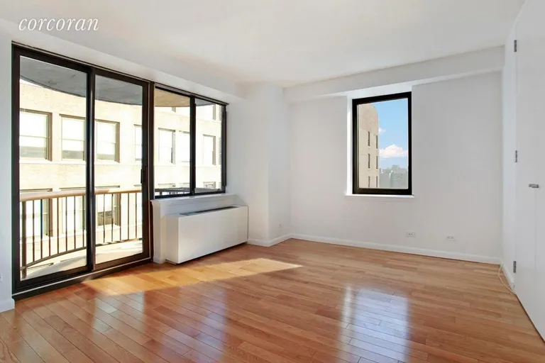 New York City Real Estate | View 45 East 25th Street, 27C | room 3 | View 4