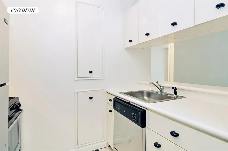 New York City Real Estate | View 45 East 25th Street, 21C | Kitchen | View 3