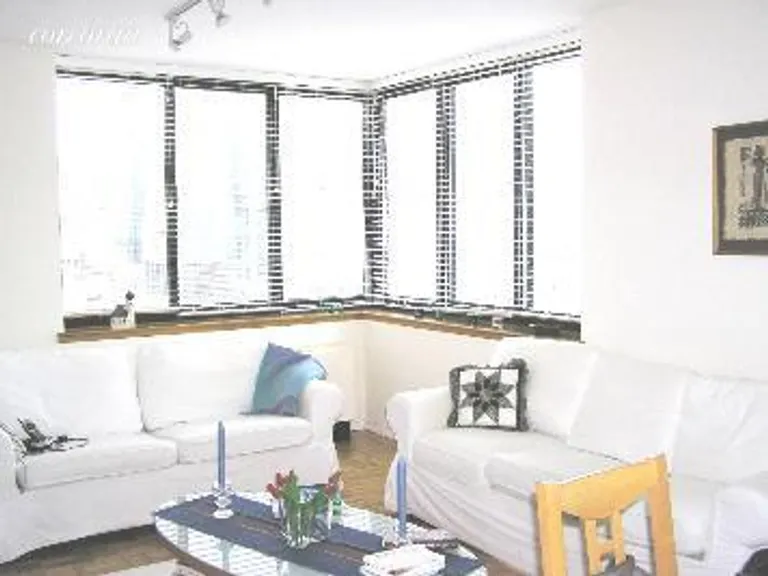New York City Real Estate | View 250 East 40th Street, 31E | room 1 | View 2