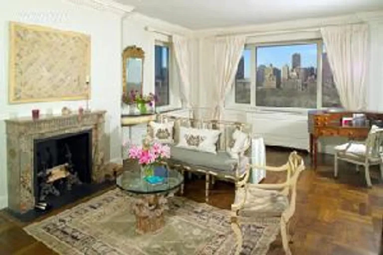 New York City Real Estate | View 875 Fifth Avenue, 18A | 3 Beds, 4 Baths | View 1