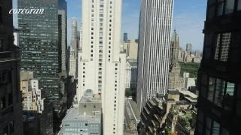 New York City Real Estate | View 117 East 57th Street, 42B | room 1 | View 2