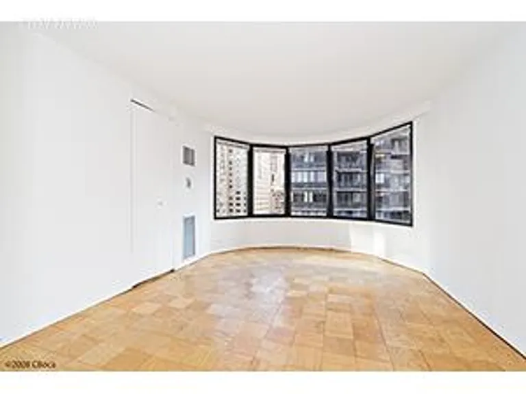 New York City Real Estate | View 44 West 62nd Street, 19C | room 1 | View 2