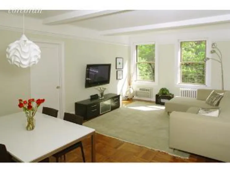 New York City Real Estate | View 11 West 69th Street, 2B | 2 Beds, 2 Baths | View 1