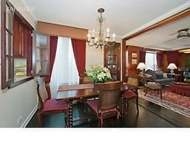 New York City Real Estate | View 166 East 63rd Street, 20B | room 1 | View 2
