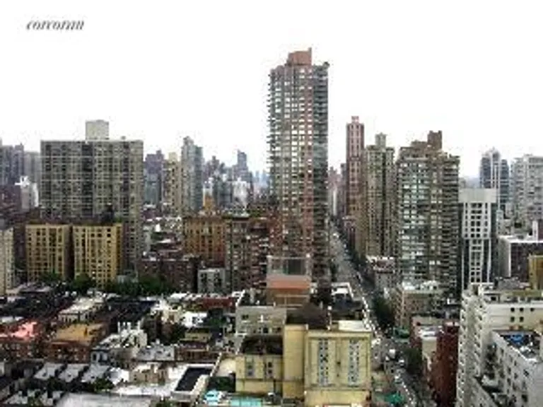 New York City Real Estate | View 330 East 75th Street, 30B | room 9 | View 10
