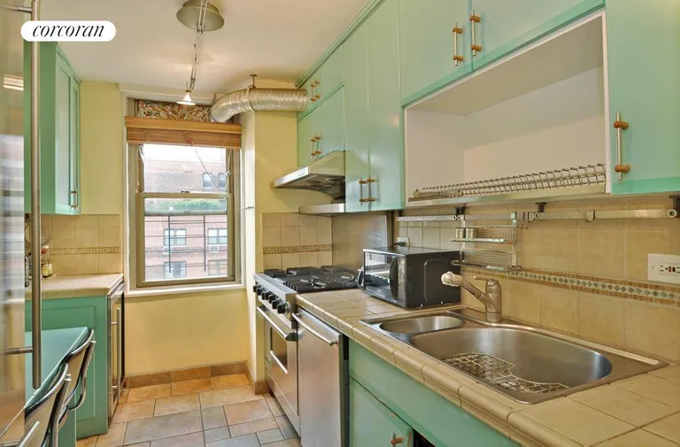 New York City Real Estate | View 301 East 79th Street, 18A | Top of the line appliances including wine cooler | View 2