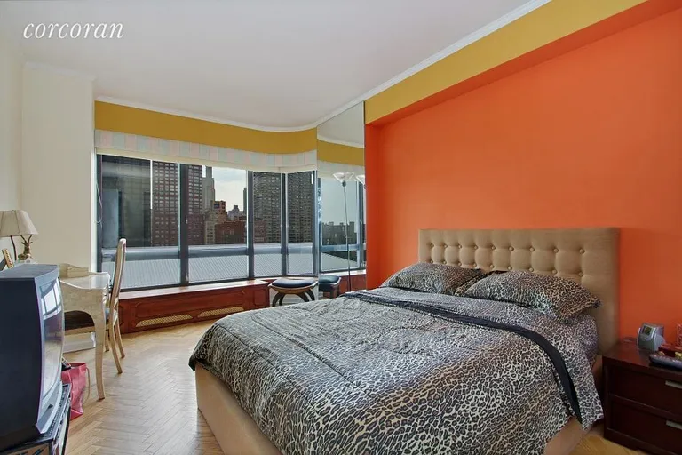 New York City Real Estate | View 530 East 76th Street, 14B | room 2 | View 3