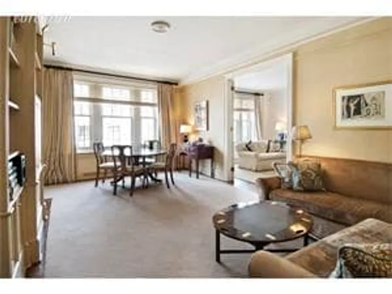 New York City Real Estate | View 40 East 83rd Street, 11W | Living Room | View 2