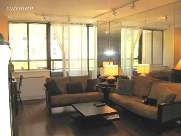 New York City Real Estate | View 130 West 79th Street, 3B | room 2 | View 3