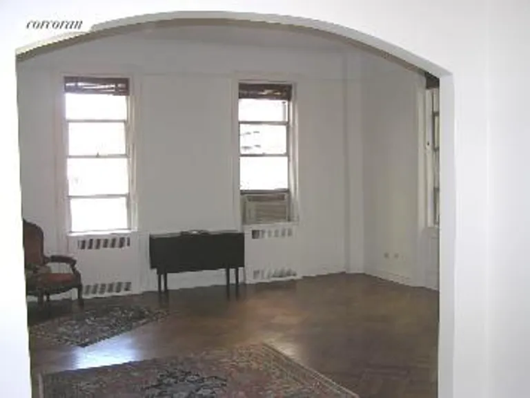 New York City Real Estate | View 11 West 81st Street, 8C | room 7 | View 8