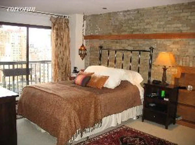 New York City Real Estate | View 253 West 73rd Street, PH17-18A | room 1 | View 2