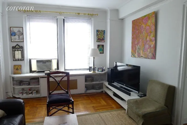 New York City Real Estate | View 110 West 86th Street, 9C | Spacious | View 3