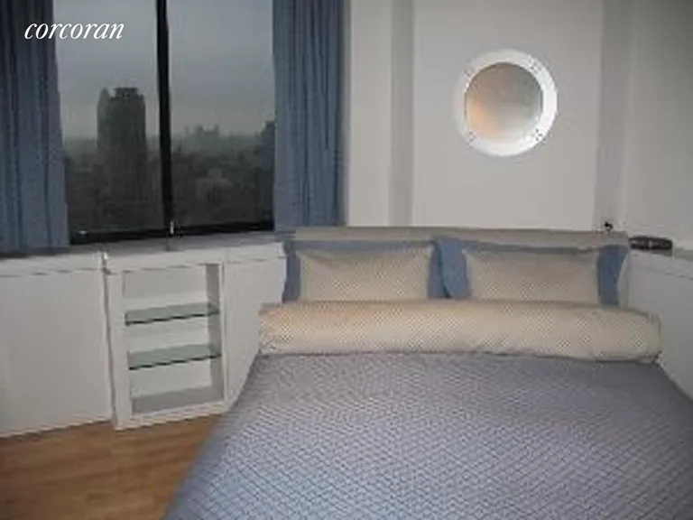 New York City Real Estate | View 330 East 75th Street, 32A | room 2 | View 3