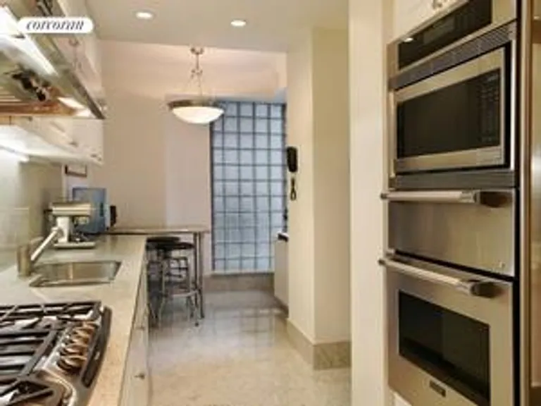 New York City Real Estate | View 60 East 88th Street, 7B | 2 Beds, 2 Baths | View 1