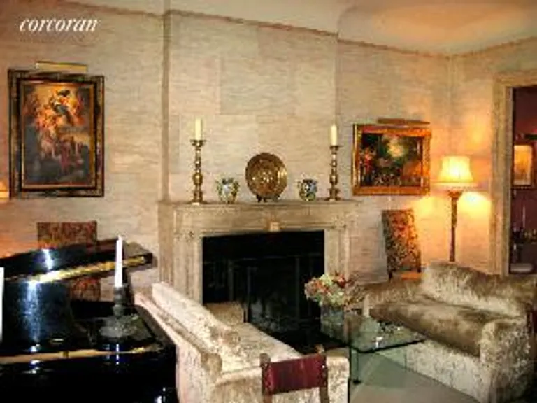 New York City Real Estate | View 20 West 88th Street, TRIPLEX | Sitting Room | View 4