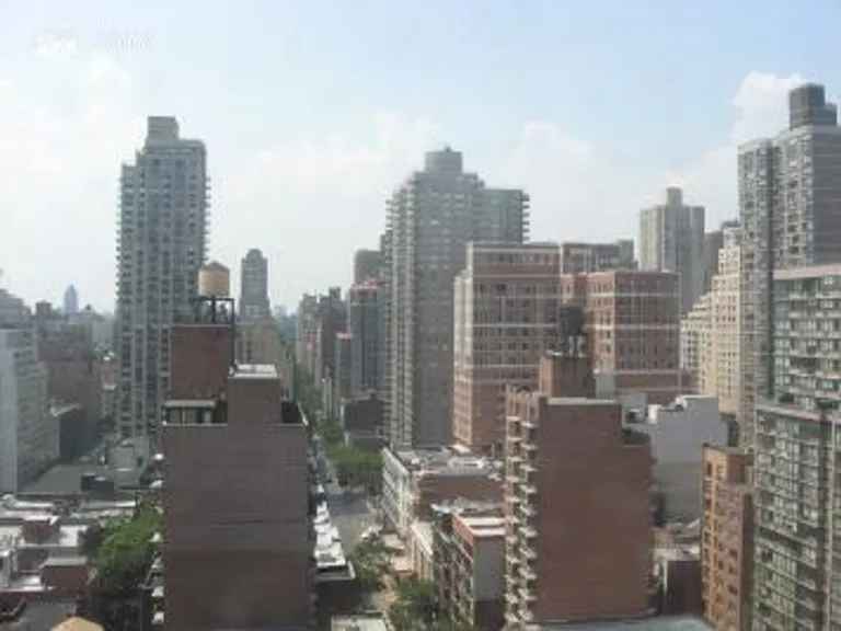 New York City Real Estate | View 300 East 85th Street, 2103 | room 1 | View 2
