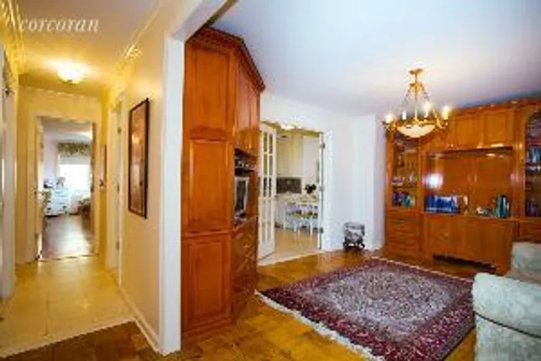 New York City Real Estate | View 40 East 84th Street, 6A | 2 Beds, 2 Baths | View 1