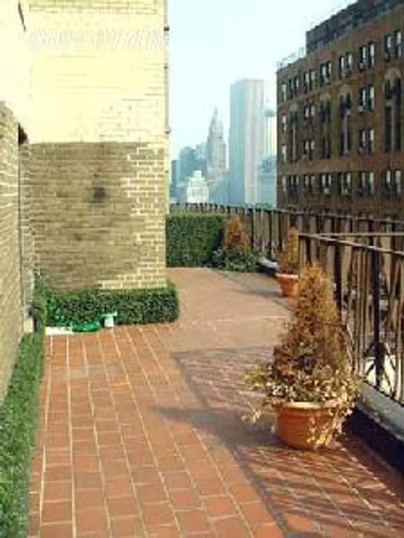 New York City Real Estate | View 25 Central Park West, 12C | 1 Bed, 1 Bath | View 1
